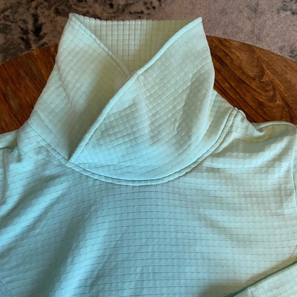 Athletic Pullover Blue Worn Once Medium - Picture 3 of 4